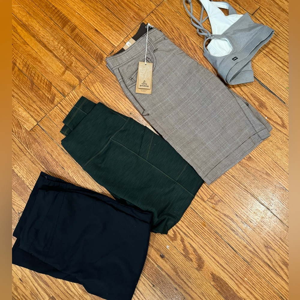 PRANA BUNDLE! WOMENS CLOTHING DIFFERENT SIZES!